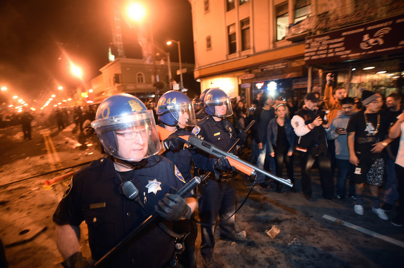 Illustration for article titled San Francisco Brings Fire And Fistfights To World Series Celebrations